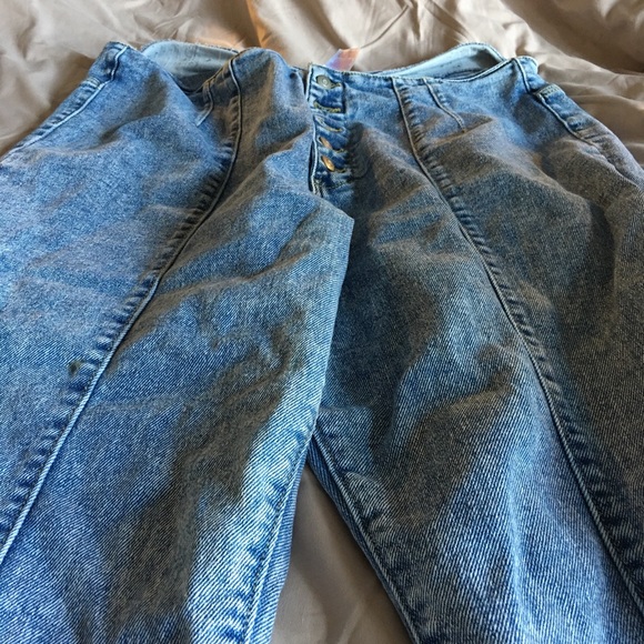 NWOT Women’s No Boundaries High Rise Straight Leg Mom Jeans - Light Jean Wash - Picture 9 of 13